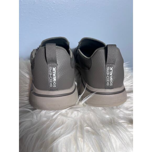 Skechers Gowalk Arch Fit Slip on Loafer Walking Shoe Sneaker Mens Taupe Size 10 main image 5